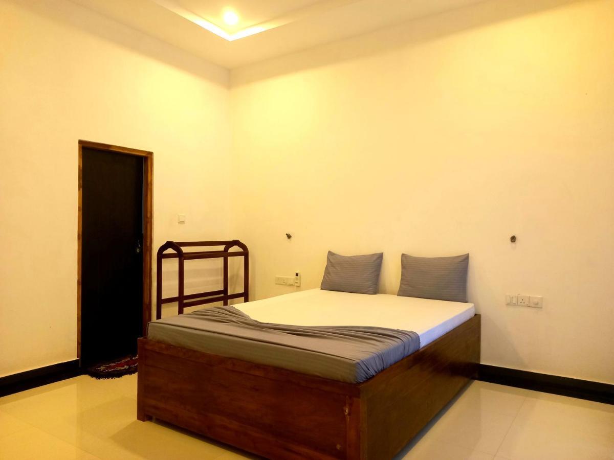 Hotel Krish Kalkudah  Exterior foto